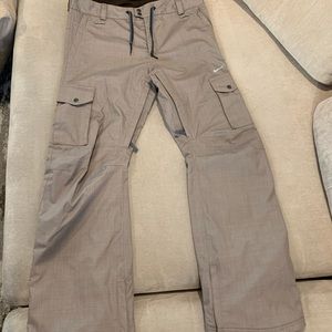 Nike snowboard pants size L new with tags